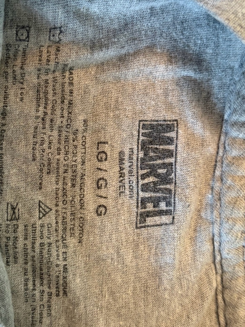 Men’s  Marvel Gray T-Shirt with Red Logo - Picture 3 of 3